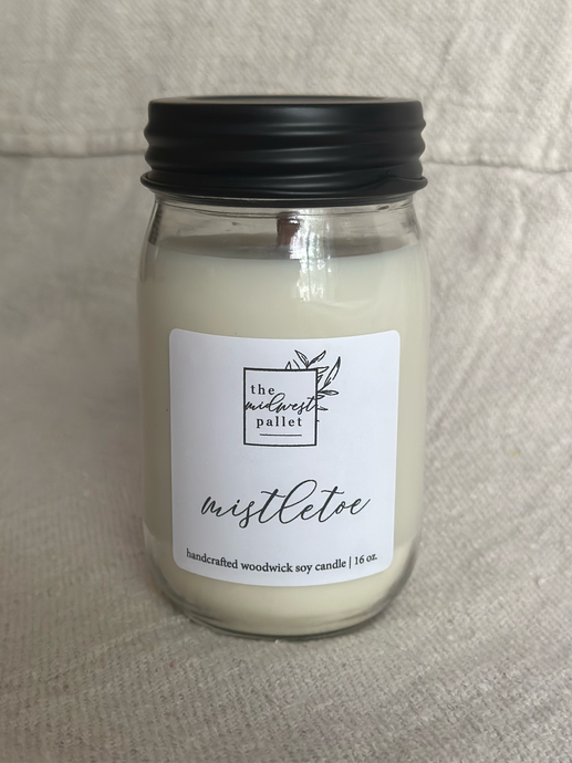 Mistletoe | Soy Wooden Wick Candle