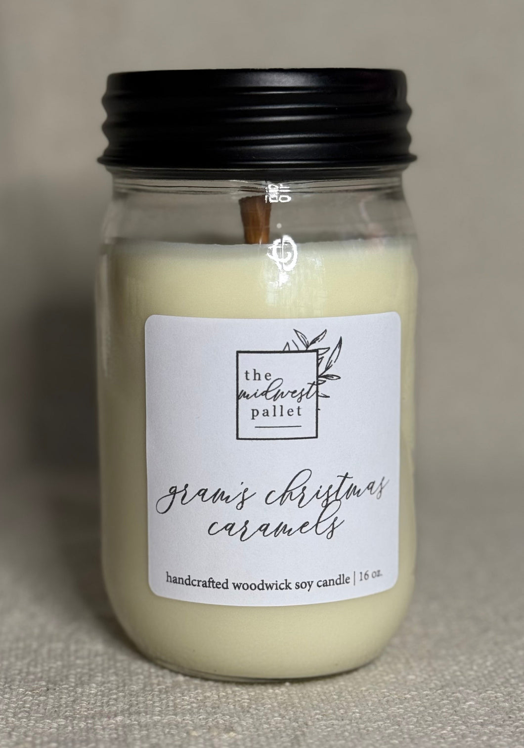 Gram’s Christmas Caramels | Soy Wooden Wick Candle